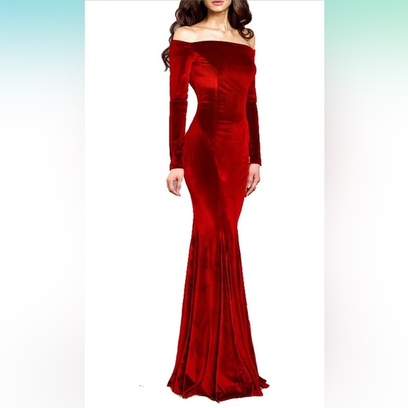 Dresses & Skirts - Beautiful Red off-the shoulder velvet dress